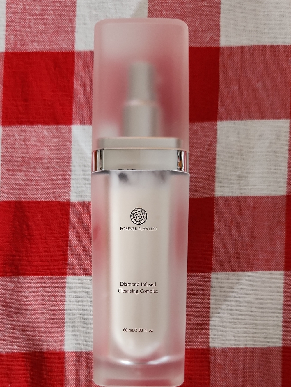 Forever Flawless Diamond Infused Cleansing Complex